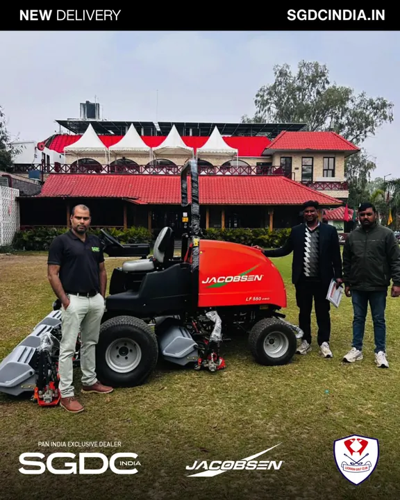 Jacobsen LF 550 delivered to Lucknow Golf Club